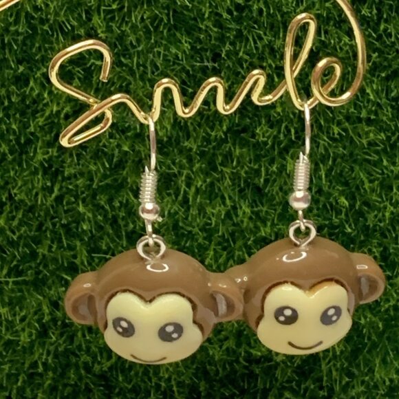 Monkey Earring, Primate Earring, Ape Earring, Monkey Jewelry, Gift Idea - Picture 5 of 7